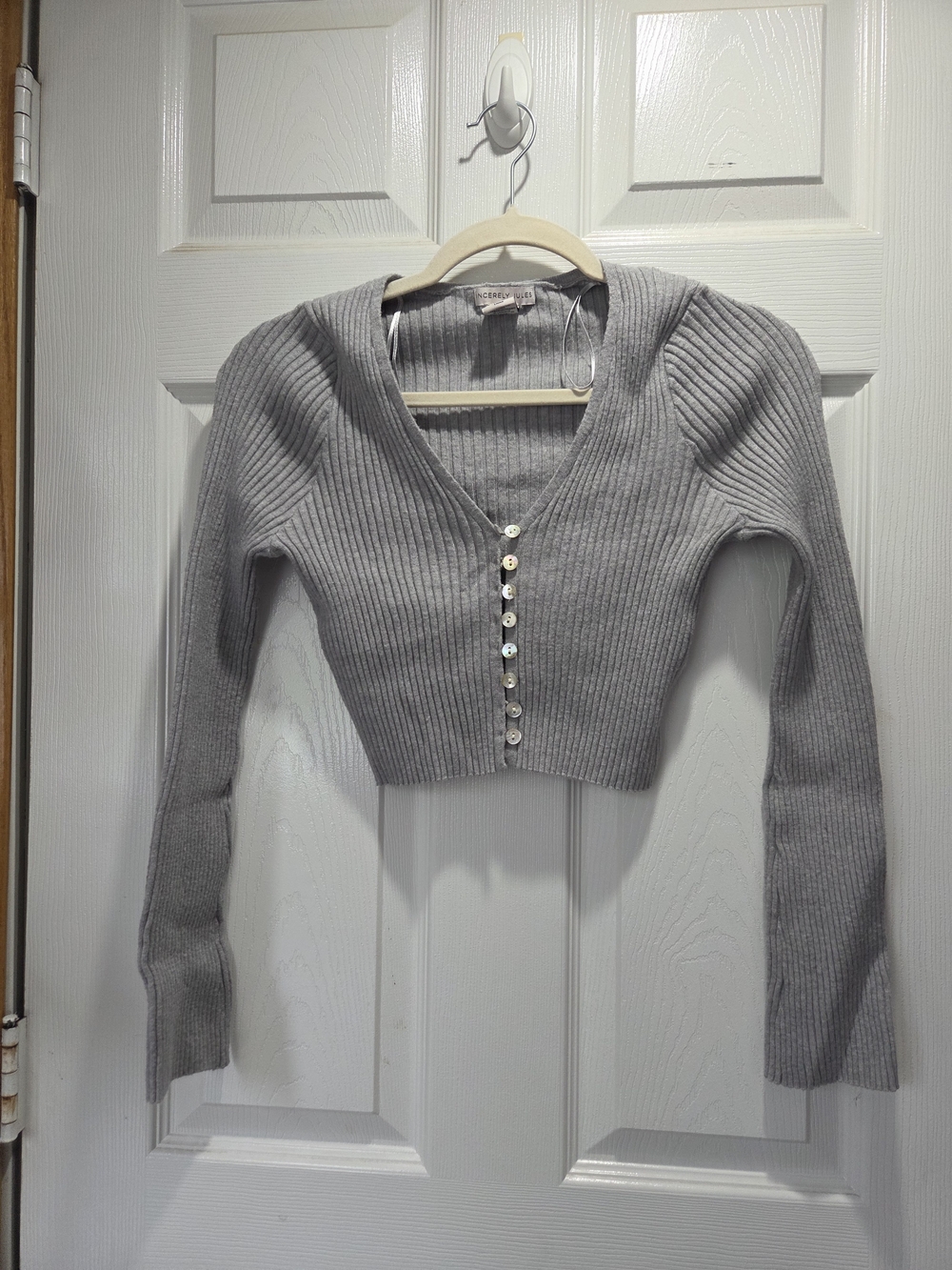 Sincerely Jules Gray Ribbed Button-Front Long Sleeve Cropped Top